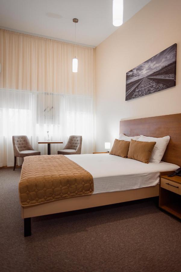 Sajam Garni Hotel เลสโควัซ ภายนอก รูปภาพ