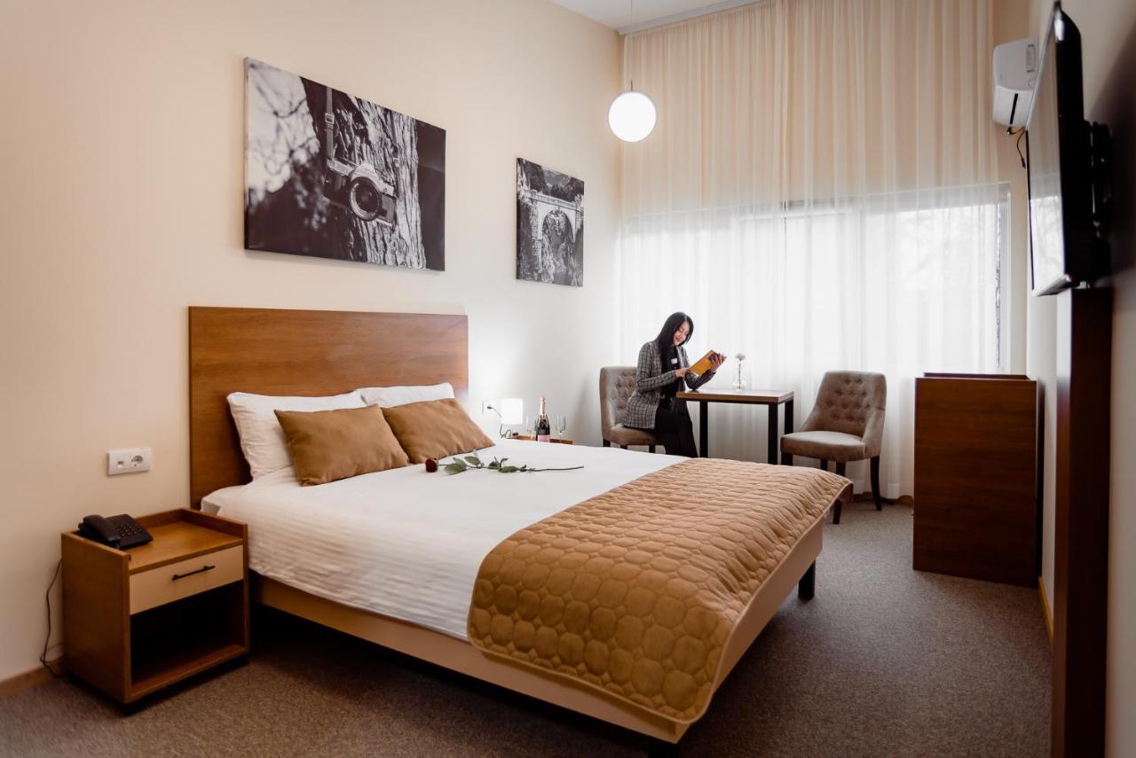 Sajam Garni Hotel เลสโควัซ ภายนอก รูปภาพ